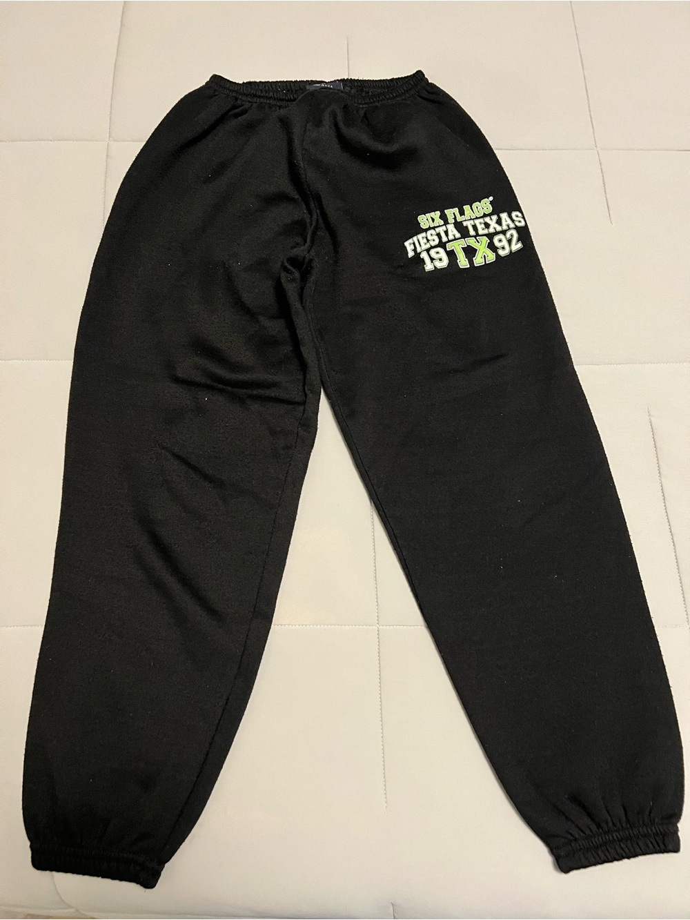 Vintage 90s Six Flags Fiesta Texas Sweatpants Black Youth XL Made in USA